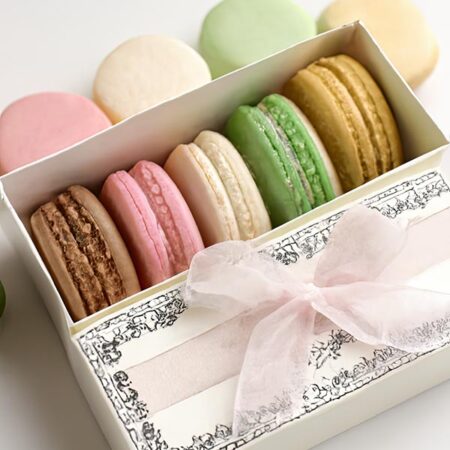 custom macarons boxes for bakeries